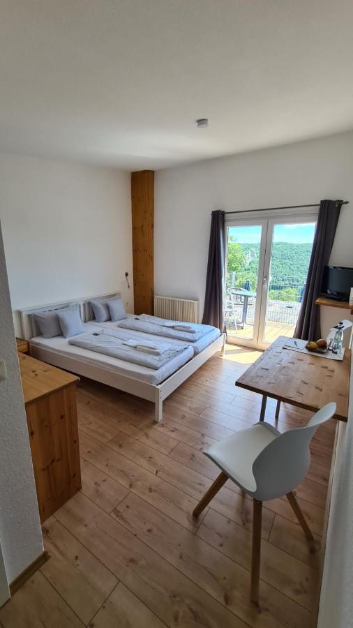 Berghaus Knopfmacher Fridingen an der Donau Buitenkant foto